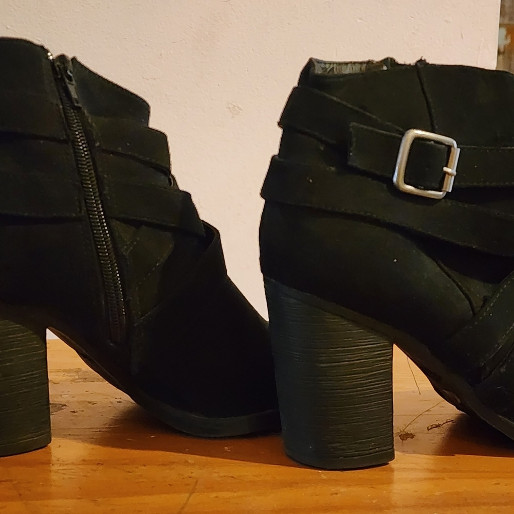 Bamboo boots